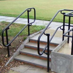 ADA Railing on short stairs