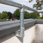 NextGen Continuous Railing™ - Wall Mounted - Parapet