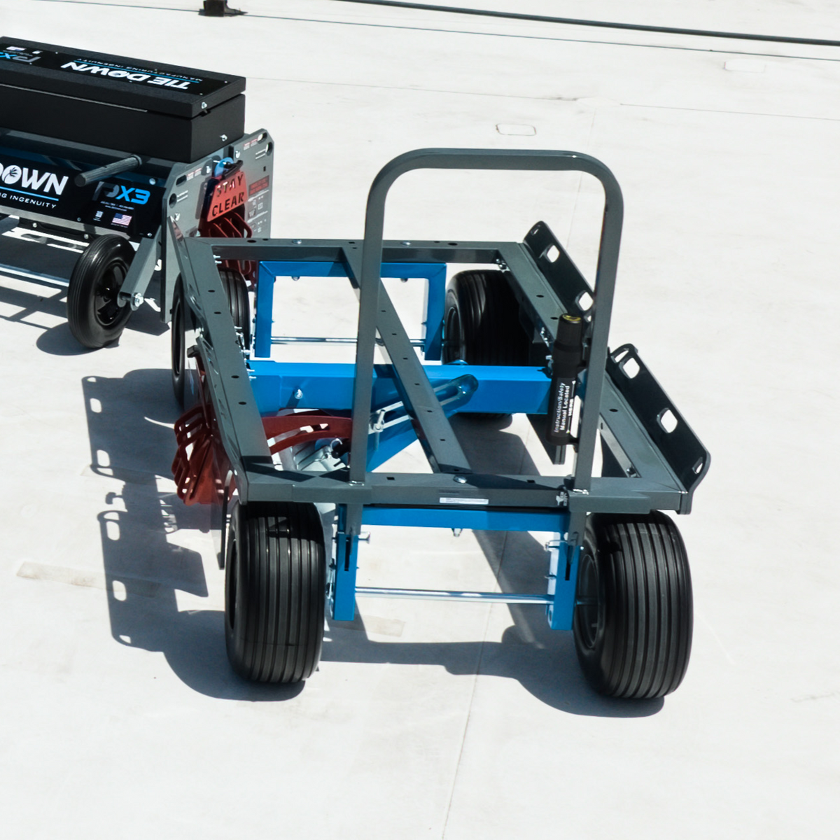 Mobile Fall Protection - PX5-Original - On Roof with Squatch
