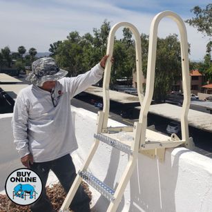 3-Piece Parapet Ladder Safety-Dock with Worker Holding Handle