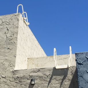 3-Piece Parapet Ladder Safety-Dock Close Together