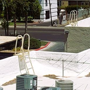 3-Piece Parapet Ladder Safety-Dock Overhead View